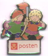 Posten mascots Kristin and Håkon with torch